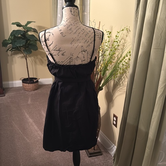 EUC Banana Republic Black Linen Dress adjustable spaghetti straps in SP - Picture 4 of 7